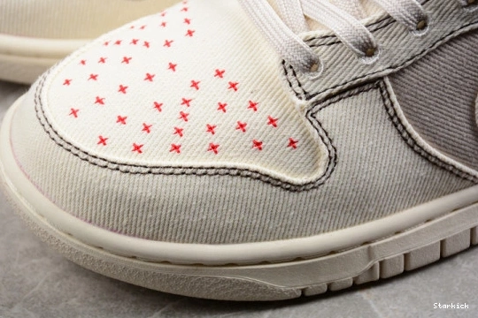 Orewood DV0834-100 Nike Sashiko Dunk Low Light Brown 0811